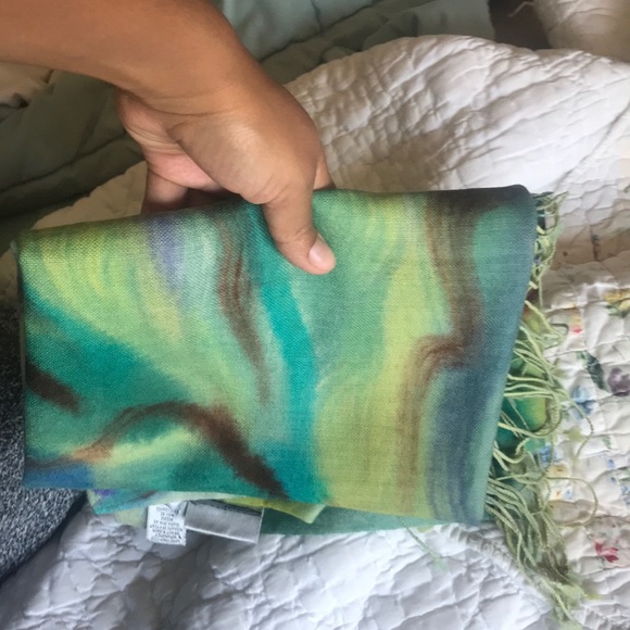 Silk cashmere scarf - Picture 3 of 3